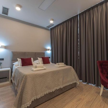 Sky & Sun Luxury Rooms With Private Parking In The Garage Zadar Exterior foto