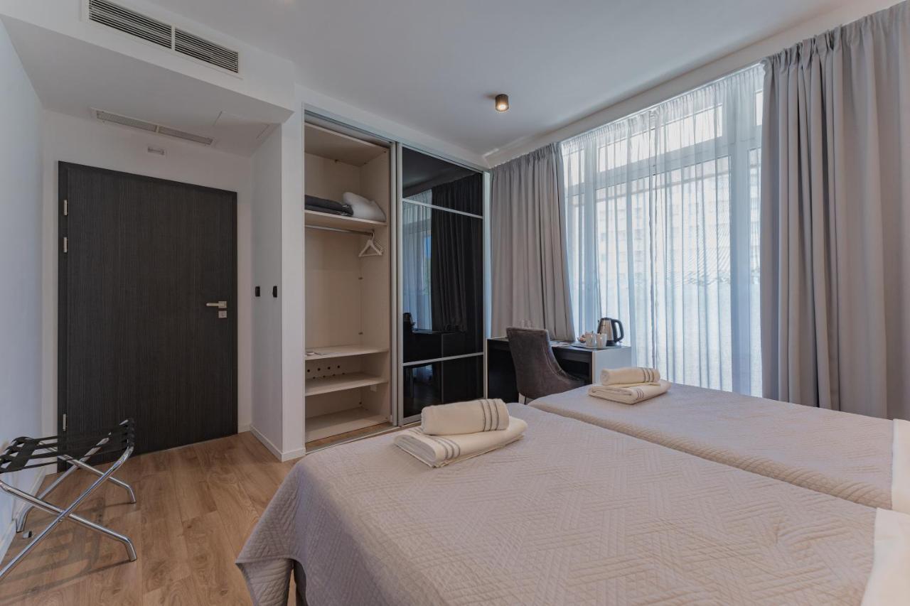 Sky & Sun Luxury Rooms With Private Parking In The Garage Zadar Exterior foto